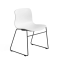 Krzesło AAC 08 HAY  białe siedzisko czarna ramą