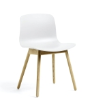 Krzesło AAC 12 białe siedzisko/nogi dąb lakierowany  HAY