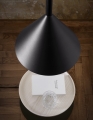 Lampa podłogowa OZZ z stolikiem Miniforms