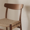 Krzesło CH23 orzech Carl Hansen Son