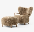 Wulff ATD2 i dąb Sheepskin Honey 50mm I Pouf ATD3 in Oak w. Sheepskin Honey 50mm