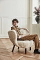 Fotel LITTLE PETRA VB1 AndTraditionSheepskin Moonlight
