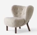 Fotel LITTLE PETRA VB1 AndTraditionSheepskin Moonlight