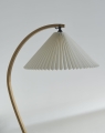 Lampa podłogowa TIMBERLINE Gubi