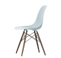 Krzesło EAMES PLASTIC CHAIR DSW nogi drewniane Vitra  ice grey 95 dark maple