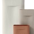 Ridge-vase-terracotta-beige-off-white-detail-Muuto-5000x5000-hi-res.jpg