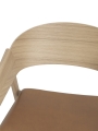 Cover-lounge-chair-oak-cognac-refine-detail-Muuto-hi-res.jpg
