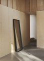 arced-mirror-midnight-blue-muuto-org.png