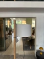 Lampa podłogowa TMM orzech / beżowy klosz Santa&Cole